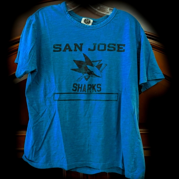 San Jose Sharks shirt - Picture 1 of 3